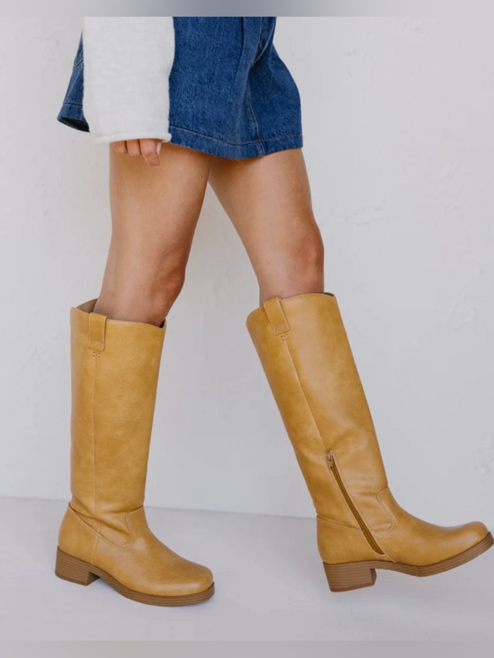 Tall Knee-High Boots in Camel Sold out